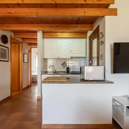 Super-equipped Modern - 700 Meters From The Sea Apartment