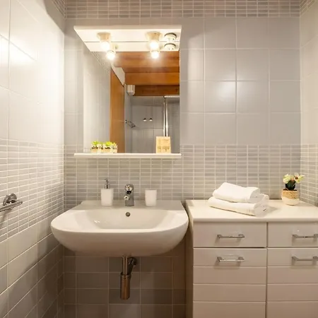 Super-equipped Modern - 700 Meters From The Sea דירה קוסטה ריי